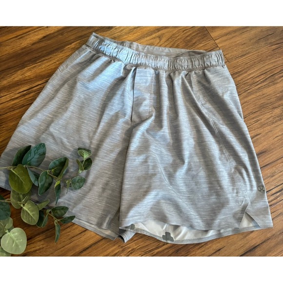 FLAW Lululemon Lined Shorts Mens Small 6" Inseam Gray Heather Gym Train Workout - Picture 1 of 7